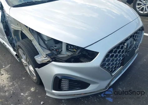 2018 Hyundai Sonata Sport+ z USA, uszkodzony, nr VIN 5NPE34AF4JH701880